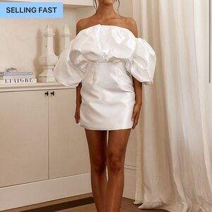 Selfie Leslie white dress